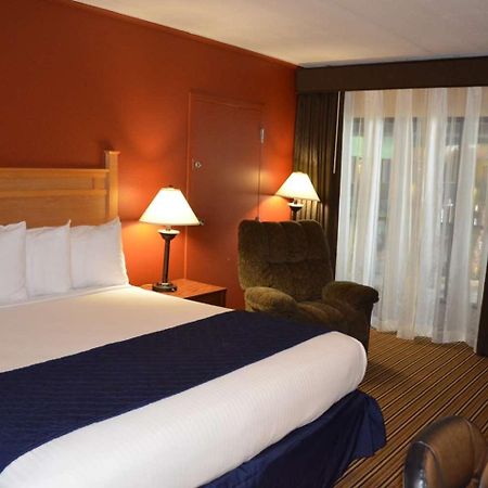 เบสท์ เวสเทิร์น สตาร์ไลท์ วิลเลจ Hotel ฟอร์ตดอดจ์ ภายนอก รูปภาพ
