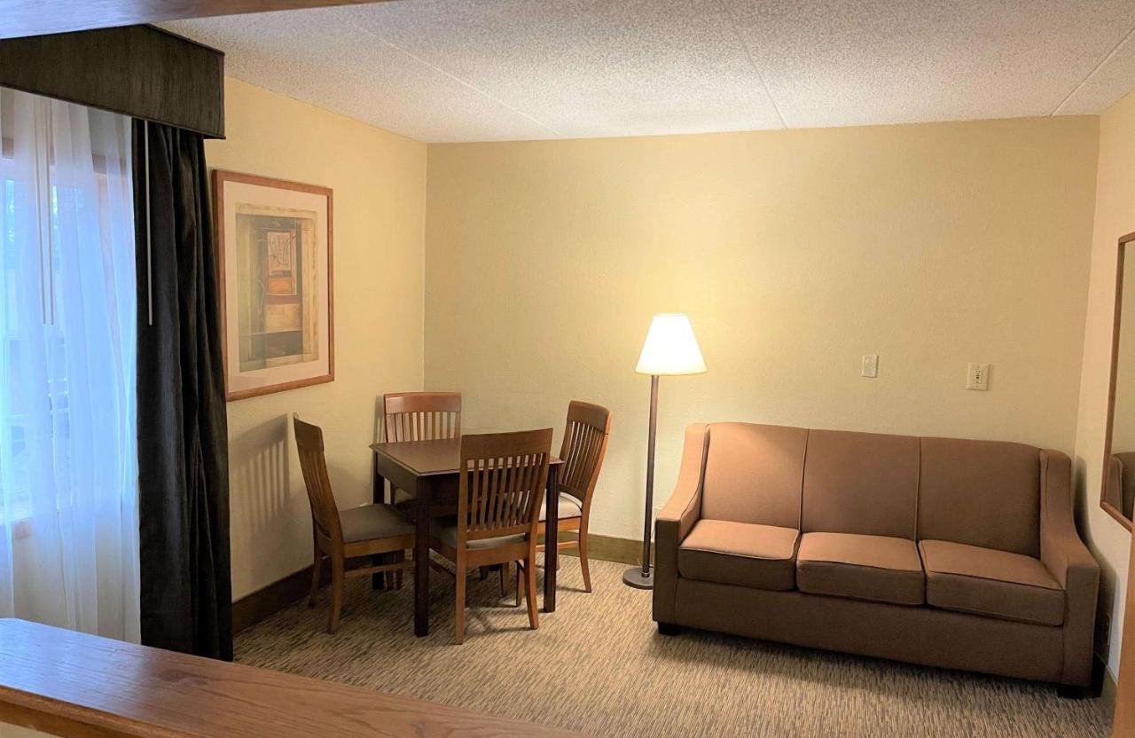 เบสท์ เวสเทิร์น สตาร์ไลท์ วิลเลจ Hotel ฟอร์ตดอดจ์ ภายนอก รูปภาพ