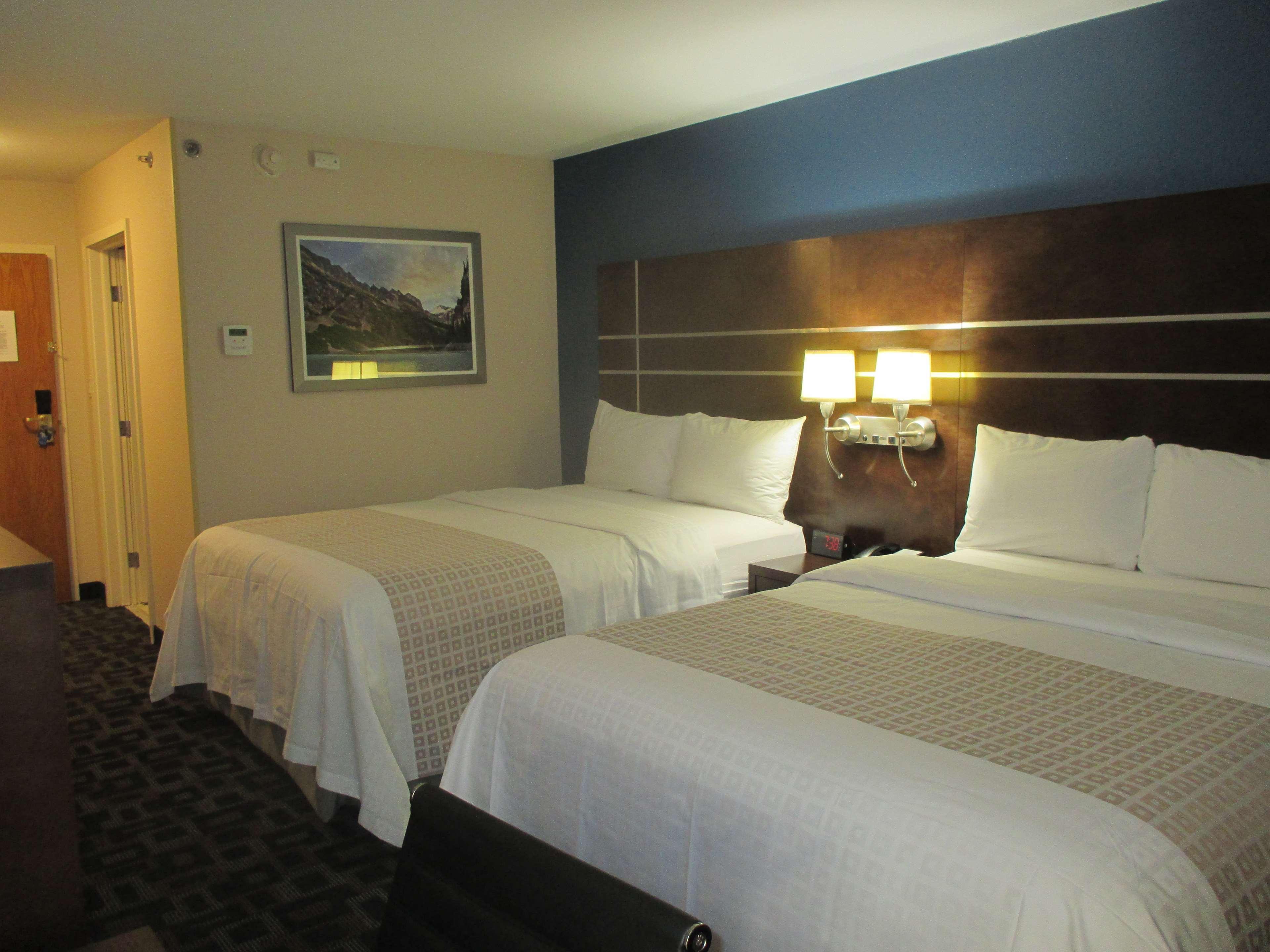 เบสท์ เวสเทิร์น สตาร์ไลท์ วิลเลจ Hotel ฟอร์ตดอดจ์ ภายนอก รูปภาพ